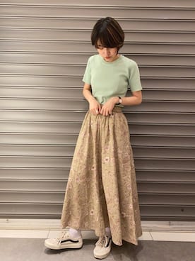 「earth music&ecology（アースミュージックアンドエコロジー）のアイテム（ニット/セーター）」を使った、のっちさん（レディース・162cm）の夏コーディネート