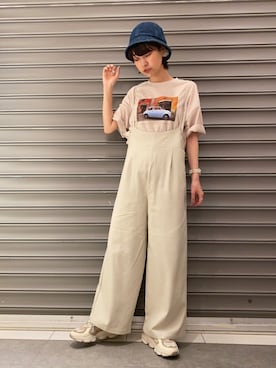 「グラフィックＴ」｜「アイテム（オールインワン・サロペット）」を使った、のっちさん（レディース・162cm）の夏コーディネート