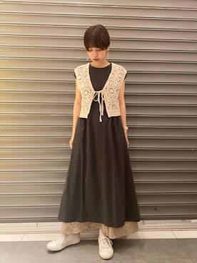 「earth music&ecology（アースミュージックアンドエコロジー）のアイテム（ワンピース）」を使った、のっちさん（レディース・162cm）の夏コーディネート