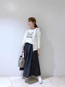 「RIVE DROITE（リヴドロワ）のニュアンスモチーフイヤリング（イヤリング）」を使った、Mihoさん（レディース・161cm）の冬コーディネート