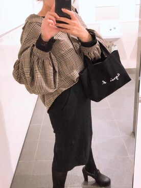 「アプレジュール」｜「アイテム（トートバッグ）」を使った、tomoさん（レディース・156cm）の秋コーディネート