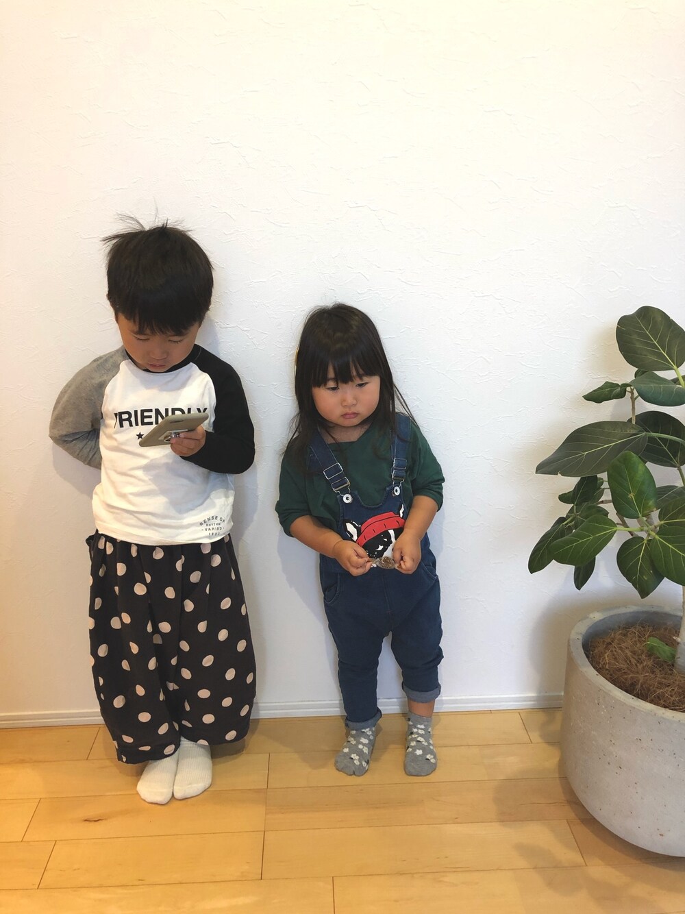 「ドットパンツ、サロペット、グリーン」｜「★のアイテム（ラッピングキット、その他）」を使った、SOU♡HINAさん（キッズ・90cm）の秋コーディネートの1枚目の写真