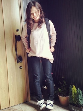「CONVERSE（コンバース）のconverse コンバース ALL STAR HI オールスター ハイ 3206 BLACK(US)（スニーカー）」を使った、yuuuuu♪さん（レディース・158cm・20代）の冬コーディネート