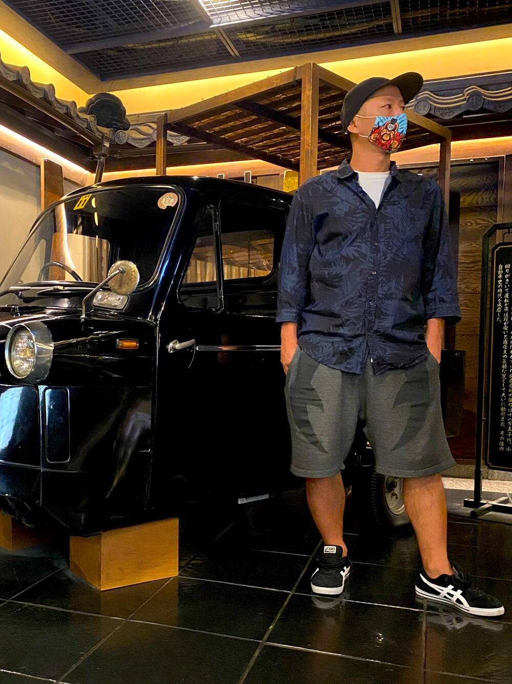 「秋のコーデ、お洒落さんとつながりたい、シンプル、スニーカー、カジュアルコーデ、今日のコーデ、スケートスタイル、スケータースタイル」｜「ASICSのアイテム（スニーカー、ブラック系）」を使った、TATSUYA"VENIX"NOGAMIさん（メンズ・166cm）の秋コーディネートの1枚目の写真