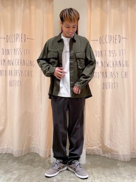 「coen（コーエン）のアイテム（スラックス）」を使った、さとうじゅんさん（メンズ・175cm）の春コーディネート