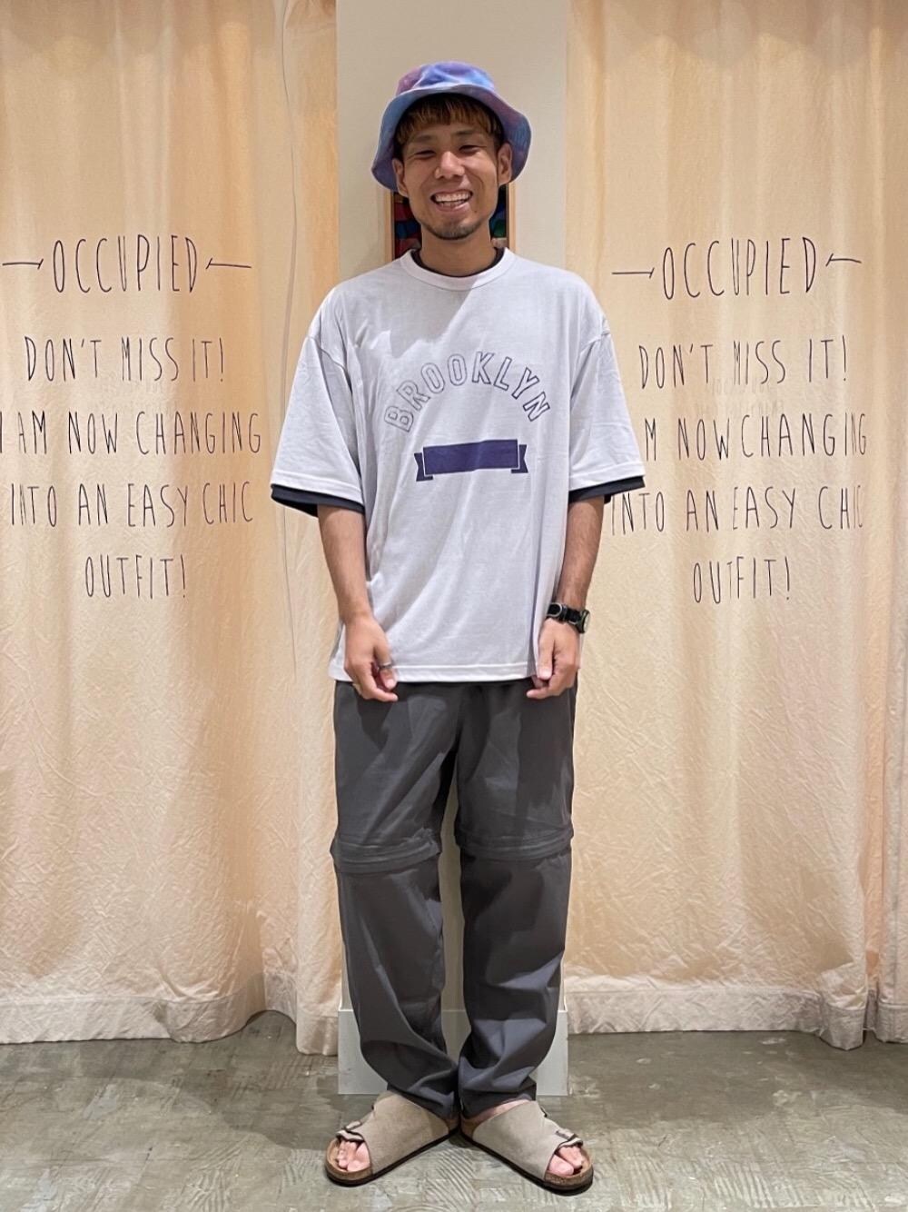 「ビッグシルエット、coen、コーエン、USAコットン、初夏コーデ、coen Tシャツコレクション2021」｜「coenのUSAコットンリラックスシルエットポケットTシャツ（Tシャツ/カットソー、グレー系）」を使った、さとうじゅんさん（メンズ・175cm）の夏コーディネートの1枚目の写真