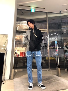 「DANKE SCHON（ダンケシェーン）のアイテム（パーカー）」を使った、Junya  Awajiさん（メンズ・184cm）の冬コーディネート