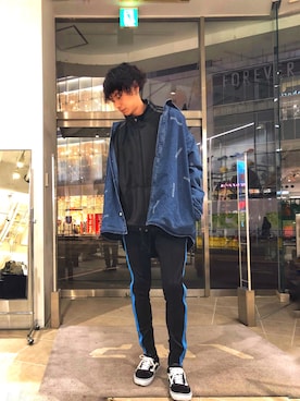 「DANKE SCHON（ダンケシェーン）のアイテム（ナイロンジャケット）」を使った、Junya  Awajiさん（メンズ・184cm）の冬コーディネート