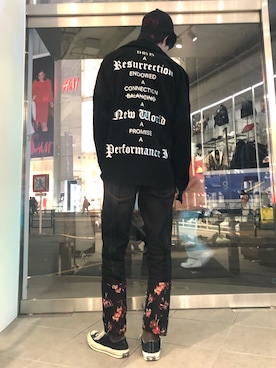 「AZSのアイテム（キャップ）」を使った、Junya  Awajiさん（メンズ・184cm）の冬コーディネート