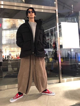 「WHITELAND（ホワイトランド）のアイテム（ミリタリージャケット）」を使った、Junya  Awajiさん（メンズ・184cm）の冬コーディネート