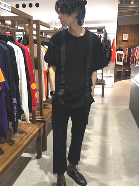 「DANKE SCHON（ダンケシェーン）のDankeSchon/ダンケシェーン/STRAP 半袖Tシャツ（Tシャツ/カットソー、ブラック系）」を使った、Junya  Awajiさん（メンズ・184cm）の夏コーディネート