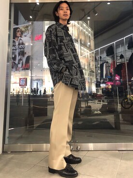 「DANKE SCHON（ダンケシェーン）のDankeSchon/ダンケシェーン/バンダナシャツ（シャツ/ブラウス、ブラック系）」を使った、Junya  Awajiさん（メンズ・184cm）の秋コーディネート