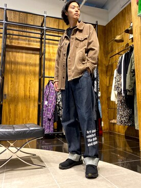 「DANKE SCHON（ダンケシェーン）のDankeSchon/ダンケシェーン/ビッグシルエットコーデュロイジャケット（ブルゾン、ベージュ系）」を使った、Junya  Awajiさん（メンズ・184cm）の秋コーディネート