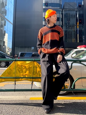 「DANKE SCHON（ダンケシェーン）のDankeSchon/ダンケシェーン/NEON KNIT（ニット/セーター、オレンジ系）」を使った、Junya  Awajiさん（メンズ・184cm）の秋コーディネート