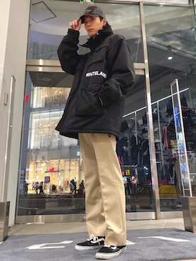 「KaneZ（ケインズ）のアイテム（キャップ）」を使った、Junya  Awajiさん（メンズ・184cm）の秋コーディネート