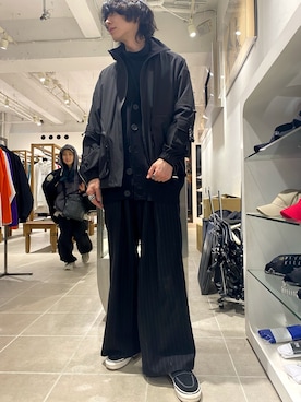 「DANKE SCHON（ダンケシェーン）のDankeSchon/ダンケシェーン/ナイロンミリタリーブルゾン（ブルゾン、ブラック系）」を使った、Junya  Awajiさん（メンズ・184cm）の冬コーディネート