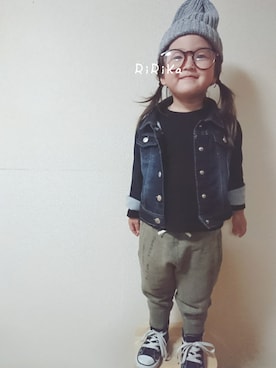 「apres les cours（アプレレクール）のアイテム（デニムジャケット）」を使った、RiRiKaさん（キッズ・90cm）の春コーディネート
