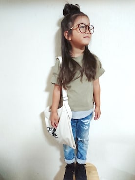 「DIESEL（ディーゼル）のアイテム」を使った、RiRiKaさん（キッズ・110cm）の春コーディネート