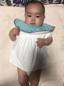 「アイテム（スタイ/よだれかけ、グリーン系）」を使った、YUWAさん（キッズ・60cm）の春コーディネート