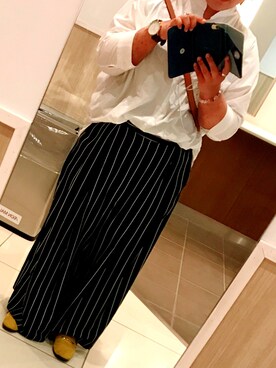 「アイテム（スリッポン、ゴールド系）」を使った、Hinakoさん（レディース・152cm）の夏コーディネート