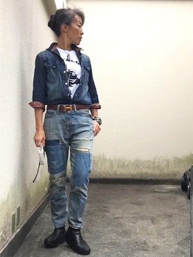 「UNIQLO Tシャツ」｜「アイテム（ブーツ）」を使った、Jules Takagishiさん（レディース・164cm）の秋コーディネート