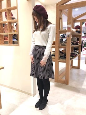 「アイテム（ハンチング/ベレー帽、レッド系）」を使った、14+ イオンSENRITO専門館店 スタッフさん（レディース・159cm）の秋コーディネート