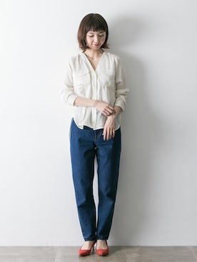 「URBAN RESEARCH（アーバンリサーチ）のとろみVネックブラウス（シャツ/ブラウス、ホワイト系）」を使った、hanamiさん（レディース・157cm）の春コーディネート