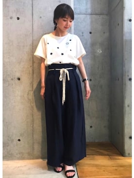 「URBAN RESEARCH（アーバンリサーチ）のランダムスター刺繍Tシャツ（Tシャツ/カットソー、ホワイト系）」を使った、hanamiさん（レディース・157cm）の春コーディネート