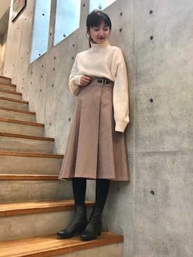 「URBAN RESEARCH（アーバンリサーチ）のT/R裏起毛マーメイドスカート（スカート、レッド系）」を使った、hanamiさん（レディース・157cm）の秋コーディネート