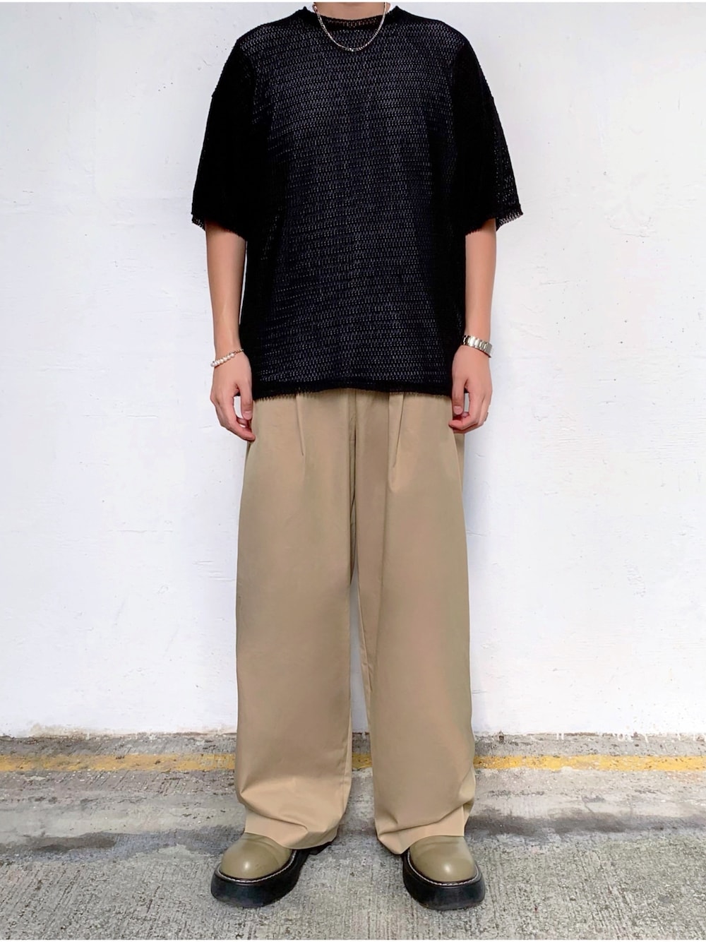 「ootd、夏、夏コーデ、今日の服、今日のコーデ、Tシャツ、BOTTEGA VENETA、system、Maison Margiela」｜「Systemのアイテム（チノパンツ、ベージュ系）」を使った、avlsn5さん（メンズ・180cm）の夏コーディネートの1枚目の写真