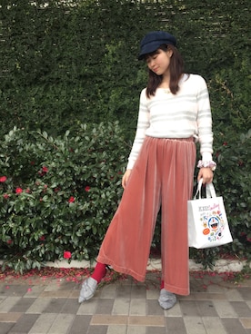 「シュシュ」｜「アイテム（スリッポン）」を使った、北澤 希世子さん（レディース・165cm）の冬コーディネート