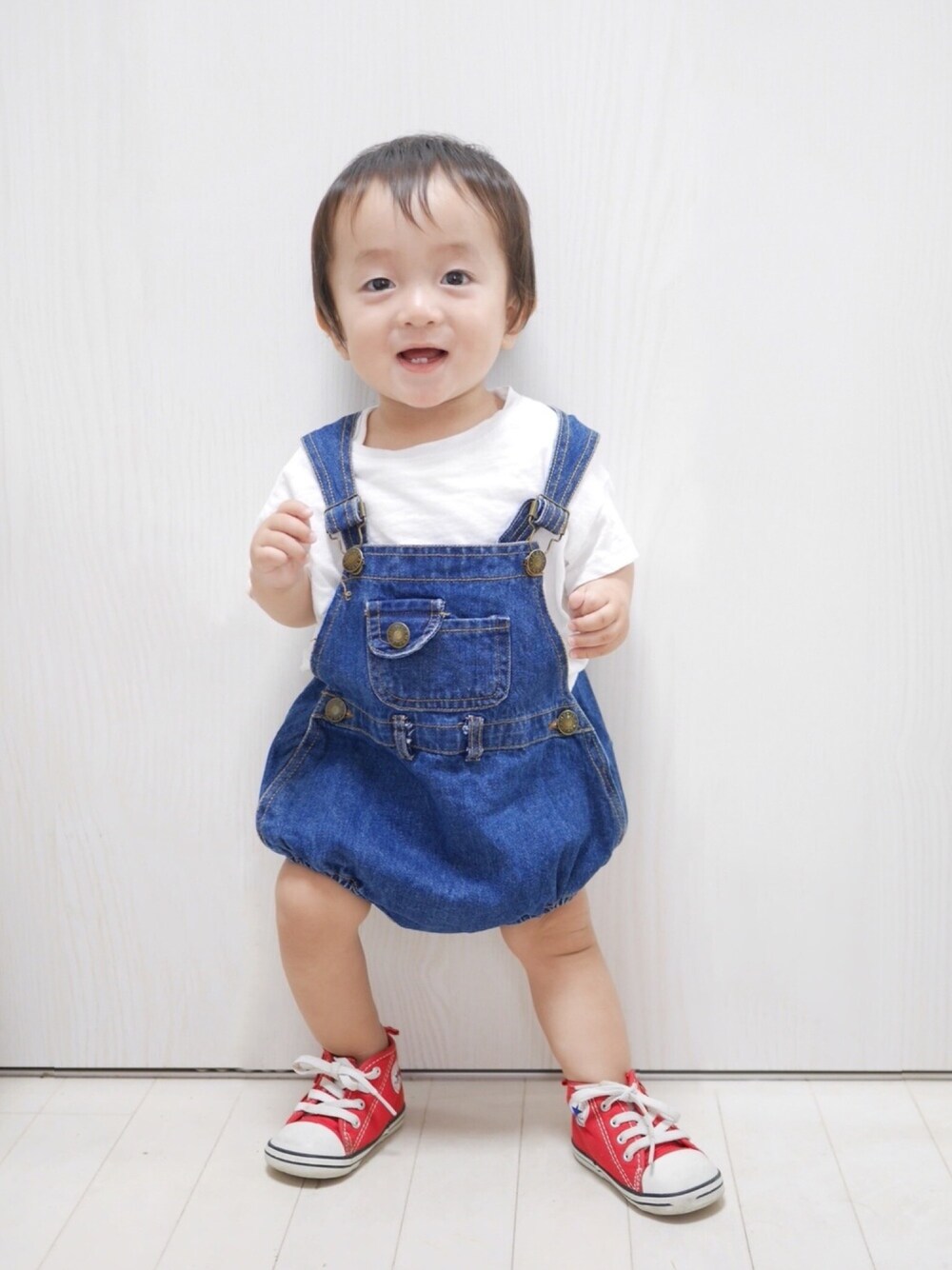 「キッズコーデ、赤ちゃんコーデ、０歳、生後11ヶ月、おとこのこ、コンバース」｜「韓国子供服のアイテム（ロンパース、ブルー系）」を使った、Ｋ×Ｓ˙ᵕ˙♡さん（キッズ・90cm）の夏コーディネートの1枚目の写真