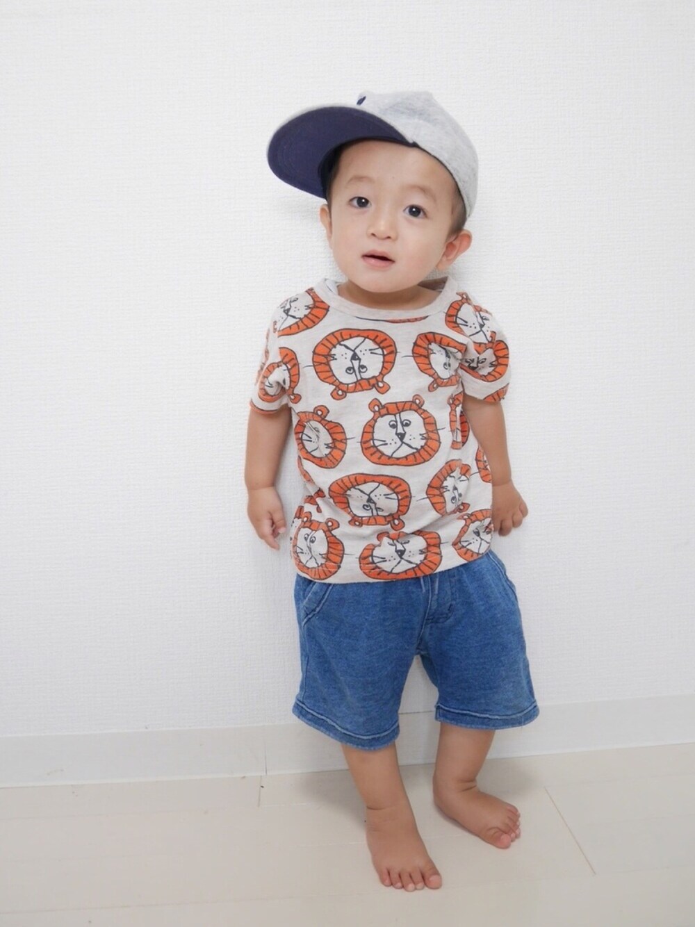 「キッズファッション、夏、お下がり、おとこのこ、1歳、1歳1ヶ月、キャップ、ショートパンツ」｜「西松屋のアイテム（Tシャツ/カットソー、オレンジ系）」を使った、Ｋ×Ｓ˙ᵕ˙♡さん（キッズ・90cm）の夏コーディネートの1枚目の写真