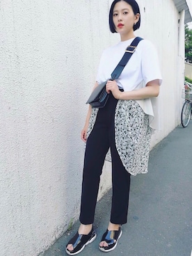 「CLANE（クラネ）のアイテム（クラッチバッグ）」を使った、松本ゆりなさん（レディース・158cm）の春コーディネート