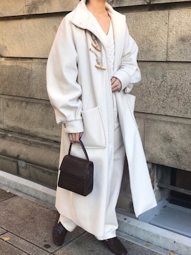 「オールホワイト」｜「アイテム（ダッフルコート）」を使った、ISOOKさん（レディース・167cm）の冬コーディネート