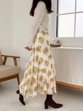 「ISOOK（アイスー）のアイテム（スカート）」を使った、ISOOKさん（レディース・167cm）の冬コーディネート