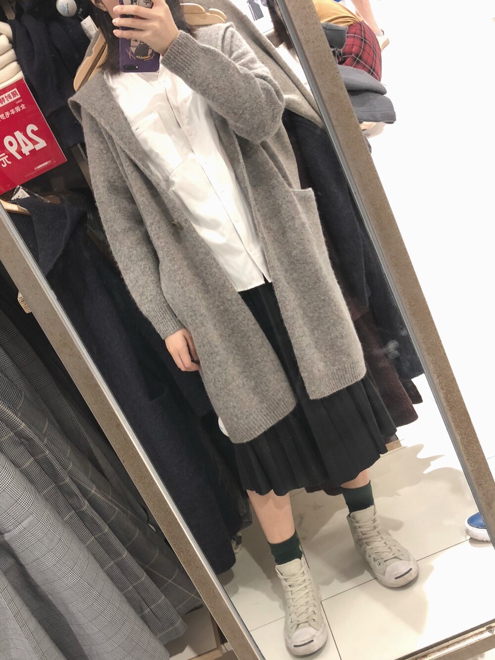 「UNIQLOのアイテム（モッズコート、グレー系）」を使った、Katrina_さん（レディース・161cm）の秋コーディネートの1枚目の写真