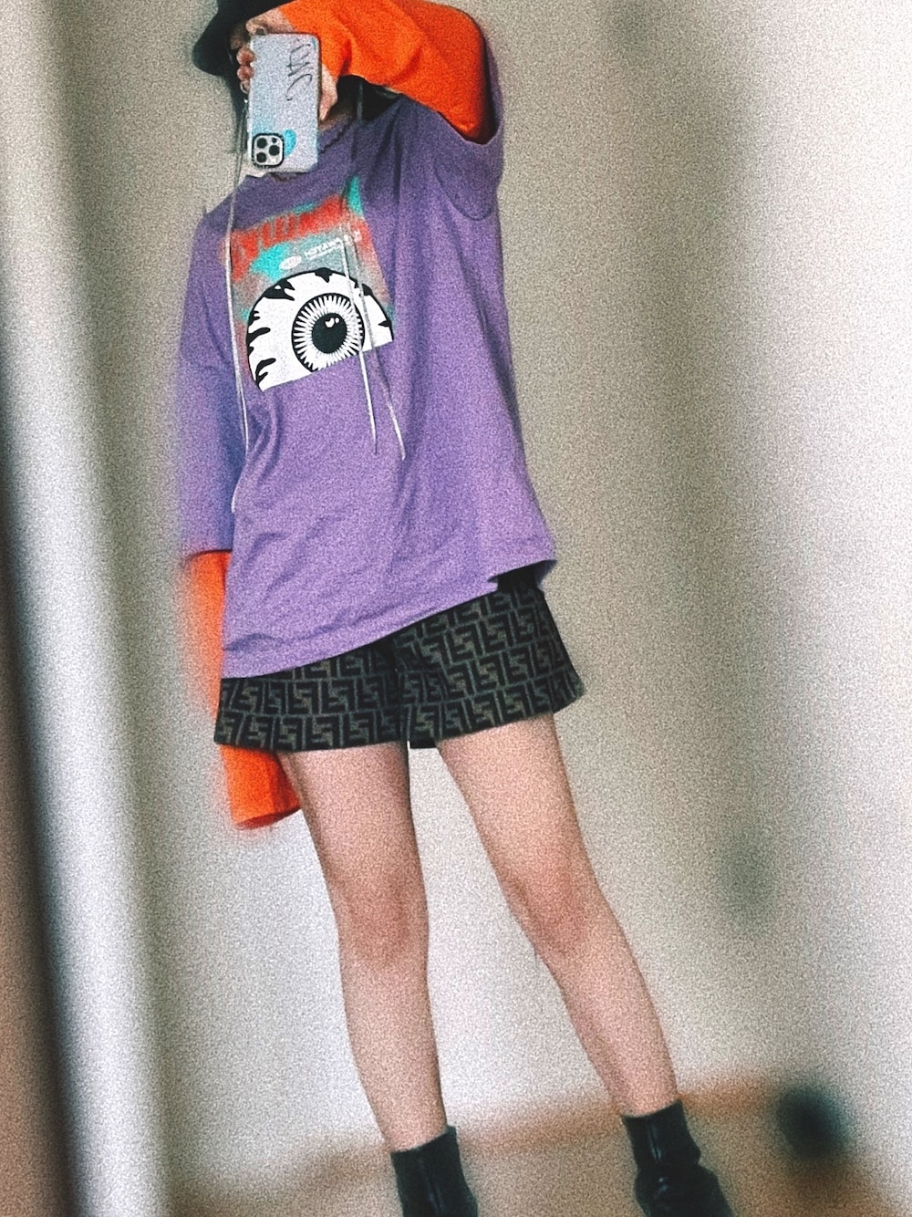 「カジュアル、春夏コーデ、ストリートコーデ、ストリート、ストリート女子、ストリート好きと繋がりたい、MISHKAGIRL、FENDI、ハイブラストリート、ハイブランド」｜「FENDIのアイテム（その他パンツ、ブラウン系）」を使った、0o.kiki_sheikh.o0さん（レディース・157cm）の春コーディネートの1枚目の写真