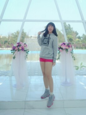 「SQUAD（スクアッド）のアイテム」を使った、Yommi Chen🇹🇼さん（レディース・167cm）の春コーディネート