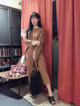 「アイテム（その他トップス、ブラウン系）」を使った、Yommi Chen🇹🇼さん（レディース・167cm）の春コーディネート