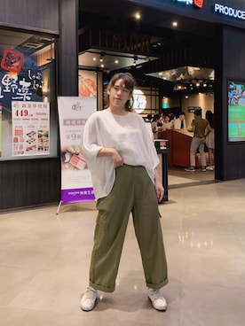 「5（ファイブ）のアイテム（パンツ）」を使った、Yommi Chen🇹🇼さん（レディース・167cm）の夏コーディネート