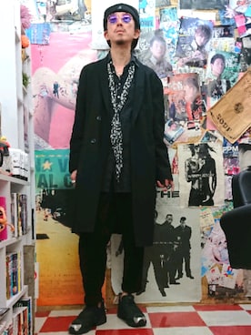 「RUDE GALLERY（ルードギャラリー）のアイテム（トレンチコート）」を使った、みーやさん（メンズ・181cm）の春コーディネート