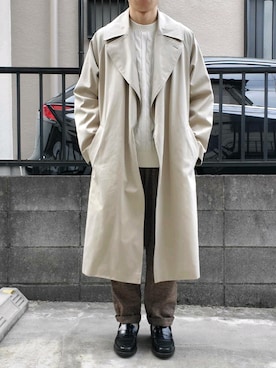 「白ニット」｜「アイテム（トレンチコート）」を使った、takahiroさん（メンズ・163cm）の冬コーディネート