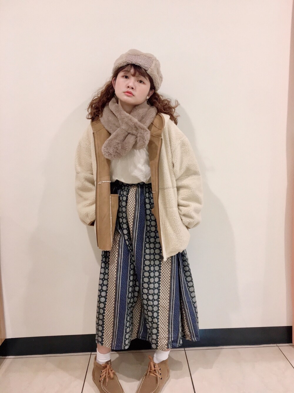 「girl、Samansa Mos2、Samansa Mos2 blue、outfit」｜「Samansa Mos2のパネルプリントスカート（スカート、グリーン系）」を使った、小許さん（レディース・154cm）の冬コーディネートの1枚目の写真