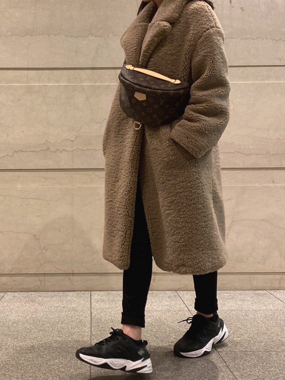 「あけましておめでとうございます！、シンプルコーデ、冬、大人カジュアル、ZARA、LouisVuitton、ootd、fashion、お正月、低身長」｜「ZARAのアイテム（ジャケット/アウター、ベージュ系）」を使った、Pさん（レディース・153cm）の冬コーディネートの1枚目の写真