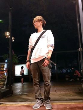 「AVIREX（アヴィレックス）のアイテム（メッセンジャーバッグ）」を使った、kazuさん（メンズ・180cm）の夏コーディネート