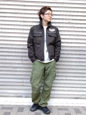 「アイテム（ミリタリージャケット、グレー系）」を使った、kazuさん（メンズ・180cm）の冬コーディネート