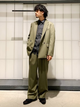 「アイテム（スラックス）」を使った、Akira Hamadaさん（メンズ・175cm）の春コーディネート