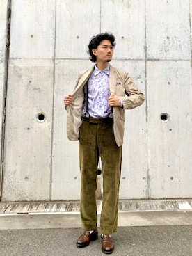 「アイテム（ローファー）」を使った、Akira Hamadaさん（メンズ・175cm）の春コーディネート