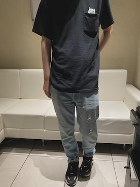 「RIPNDIP（リップンディップ）のアイテム（トップス）」を使った、kさん（メンズ・180cm）の夏コーディネート